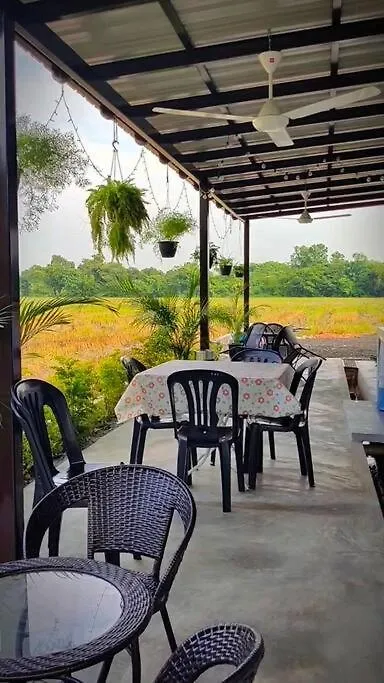 ヴィラ Paddy Villea With 5 Bedrooms Penang Permatang Pauh マレーシア